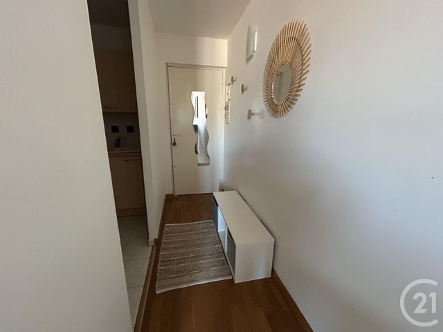 Appartement Studio à louer - 1 pièce - 26.98 m2 - LA ROCHELLE - 17 - POITOU-CHARENTES - Century 21 Agence Du Centre Ville
