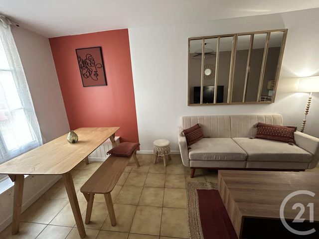 maison à louer - 1 pièce - 13.62 m2 - LA ROCHELLE - 17 - POITOU-CHARENTES - Century 21 Agence Du Centre Ville