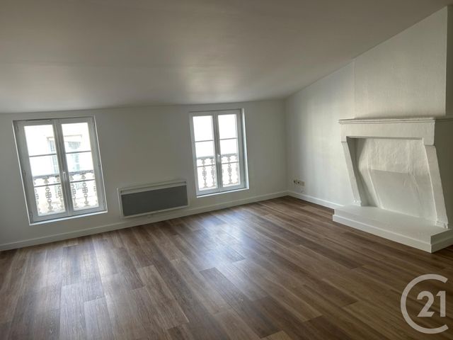 Appartement F2 à louer - 2 pièces - 51.52 m2 - LA ROCHELLE - 17 - POITOU-CHARENTES - Century 21 Agence Du Centre Ville