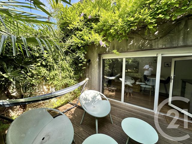 Appartement T2 duplex à louer - 2 pièces - 26.72 m2 - LA ROCHELLE - 17 - POITOU-CHARENTES - Century 21 Agence Du Centre Ville