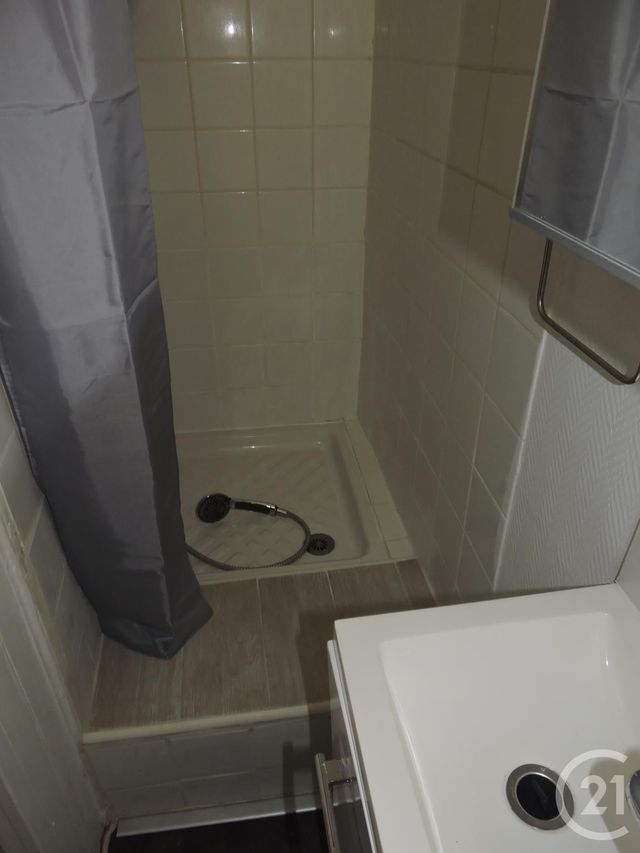 Appartement Studio à louer - 1 pièce - 14.61 m2 - LA ROCHELLE - 17 - POITOU-CHARENTES - Century 21 Agence Du Centre Ville