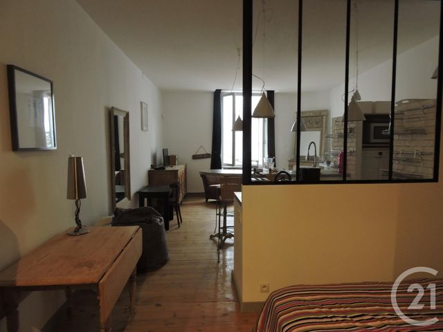 Appartement T1 bis à louer - 2 pièces - 43.29 m2 - LA ROCHELLE - 17 - POITOU-CHARENTES - Century 21 Agence Du Centre Ville