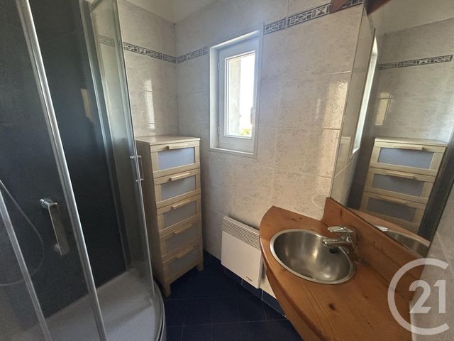 Appartement à louer - 3 pièces - 51.1 m2 - LA ROCHELLE - 17 - POITOU-CHARENTES - Century 21 Agence Du Centre Ville