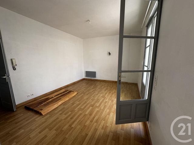 Appartement à louer - 3 pièces - 51.1 m2 - LA ROCHELLE - 17 - POITOU-CHARENTES - Century 21 Agence Du Centre Ville