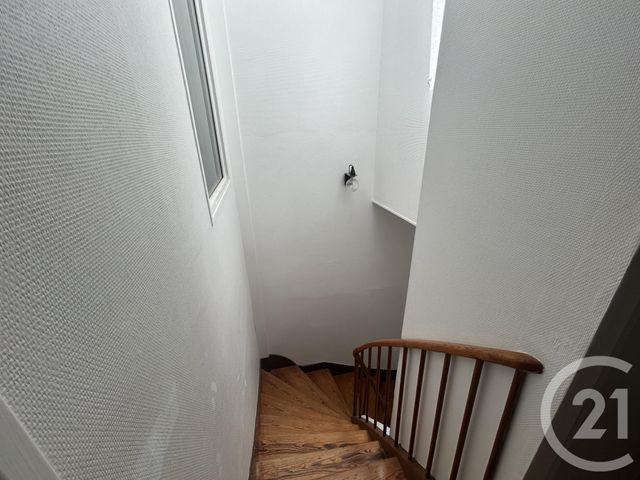 Appartement à louer - 3 pièces - 51.1 m2 - LA ROCHELLE - 17 - POITOU-CHARENTES - Century 21 Agence Du Centre Ville