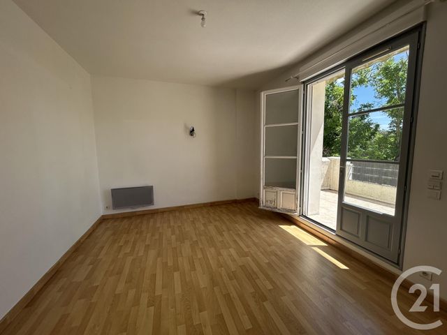 Appartement à louer - 3 pièces - 51.1 m2 - LA ROCHELLE - 17 - POITOU-CHARENTES - Century 21 Agence Du Centre Ville