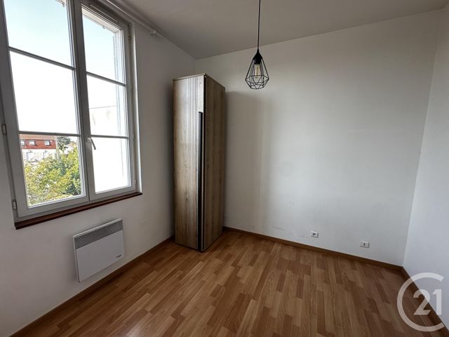 Appartement à louer - 3 pièces - 51.1 m2 - LA ROCHELLE - 17 - POITOU-CHARENTES - Century 21 Agence Du Centre Ville