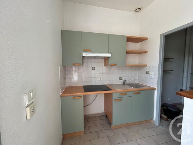 Appartement à louer - 3 pièces - 51.1 m2 - LA ROCHELLE - 17 - POITOU-CHARENTES - Century 21 Agence Du Centre Ville
