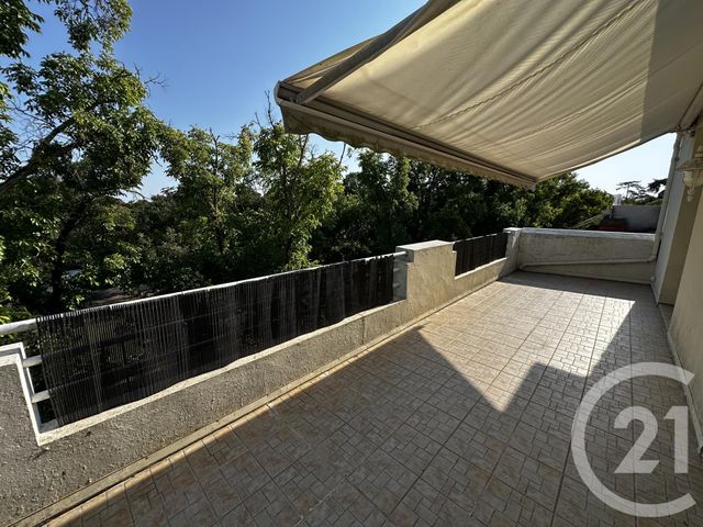 Appartement à louer - 3 pièces - 51.1 m2 - LA ROCHELLE - 17 - POITOU-CHARENTES - Century 21 Agence Du Centre Ville