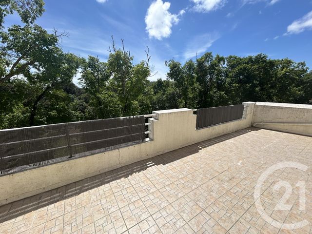 Appartement à louer - 3 pièces - 51.1 m2 - LA ROCHELLE - 17 - POITOU-CHARENTES - Century 21 Agence Du Centre Ville