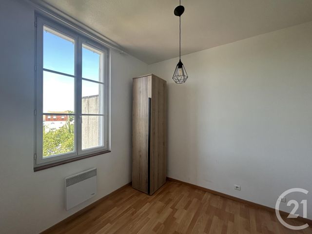 Appartement à louer - 3 pièces - 51.1 m2 - LA ROCHELLE - 17 - POITOU-CHARENTES - Century 21 Agence Du Centre Ville