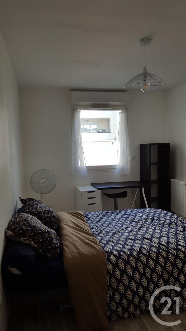 Appartement T2 à louer - 2 pièces - 43.0 m2 - LA ROCHELLE - 17 - POITOU-CHARENTES - Century 21 Agence Du Centre Ville