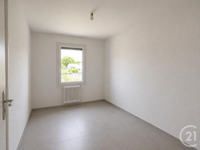 maison à vendre - 7 pièces - 148.0 m2 - PUILBOREAU - 17 - POITOU-CHARENTES - Century 21 Agence Du Centre Ville