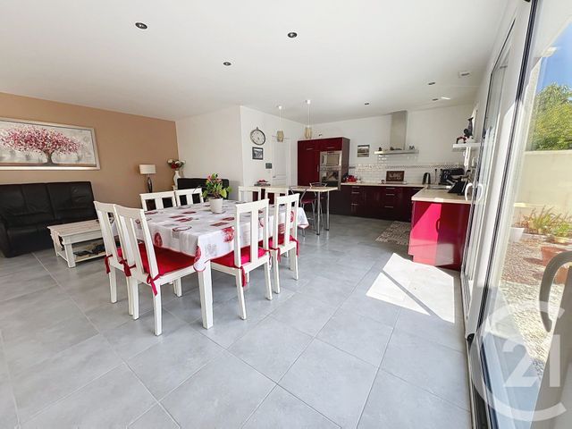 maison à vendre - 4 pièces - 92.5 m2 - ST VIVIEN - 17 - POITOU-CHARENTES - Century 21 Agence Du Centre Ville