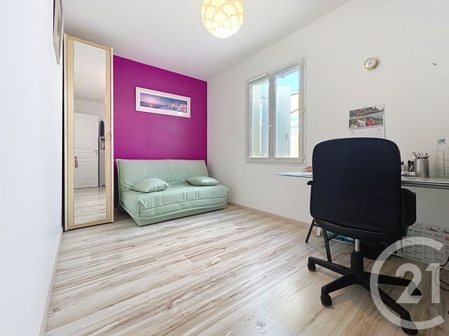 maison à vendre - 4 pièces - 92.5 m2 - ST VIVIEN - 17 - POITOU-CHARENTES - Century 21 Agence Du Centre Ville