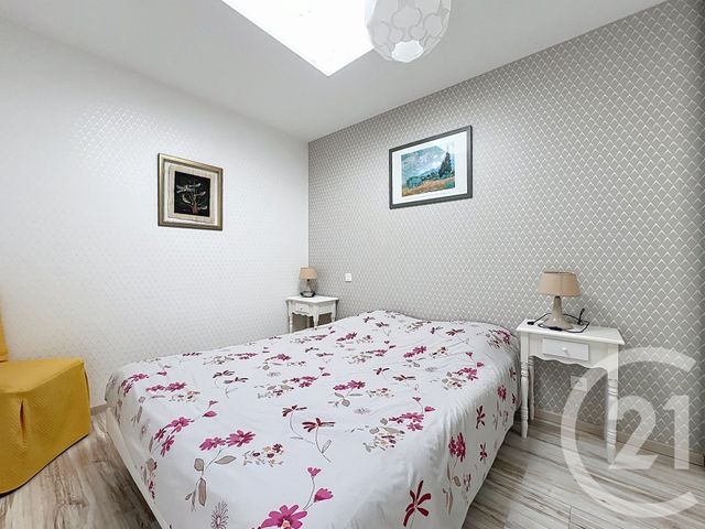 maison à vendre - 4 pièces - 92.5 m2 - ST VIVIEN - 17 - POITOU-CHARENTES - Century 21 Agence Du Centre Ville