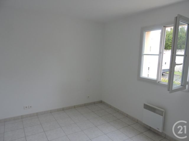maison à louer - 4 pièces - 97.55 m2 - ANDILLY - 17 - POITOU-CHARENTES - Century 21 Agence Du Centre Ville
