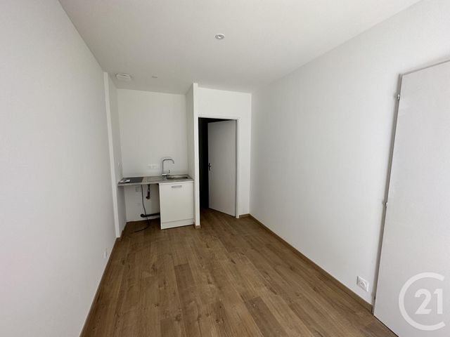 Appartement Studio à louer - 1 pièce - 22.58 m2 - ROCHEFORT - 17 - POITOU-CHARENTES - Century 21 Agence Du Centre Ville
