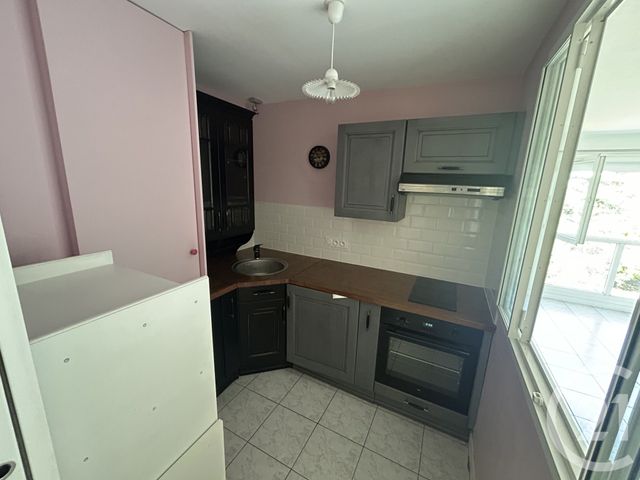 Appartement T1 bis à louer - 2 pièces - 38.1 m2 - LA ROCHELLE - 17 - POITOU-CHARENTES - Century 21 Agence Du Centre Ville