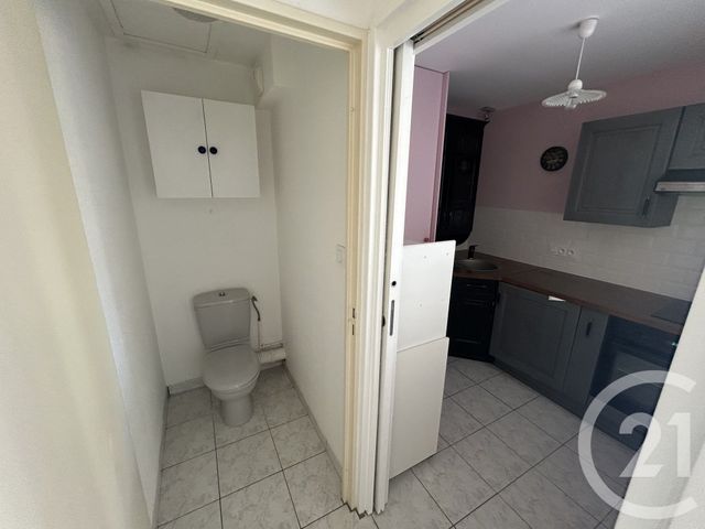 Appartement T1 bis à louer - 2 pièces - 38.1 m2 - LA ROCHELLE - 17 - POITOU-CHARENTES - Century 21 Agence Du Centre Ville