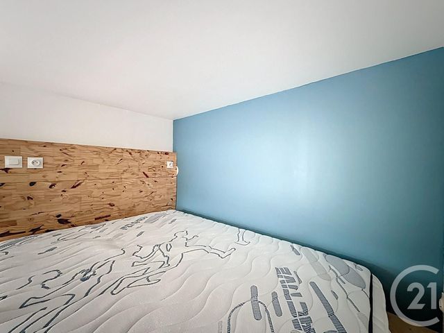 Appartement Studio à louer - 1 pièce - 16.0 m2 - ROCHEFORT - 17 - POITOU-CHARENTES - Century 21 Agence Du Centre Ville