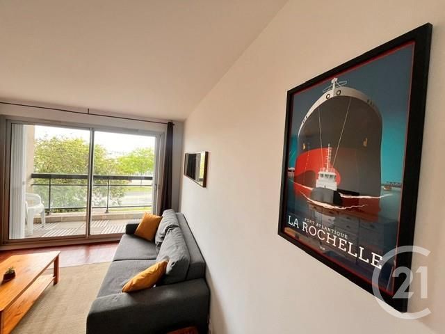 Appartement Studio à louer - 1 pièce - 26.02 m2 - LA ROCHELLE - 17 - POITOU-CHARENTES - Century 21 Agence Du Centre Ville