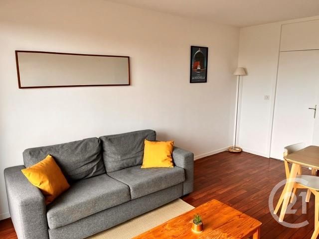 Appartement Studio à louer - 1 pièce - 26.02 m2 - LA ROCHELLE - 17 - POITOU-CHARENTES - Century 21 Agence Du Centre Ville