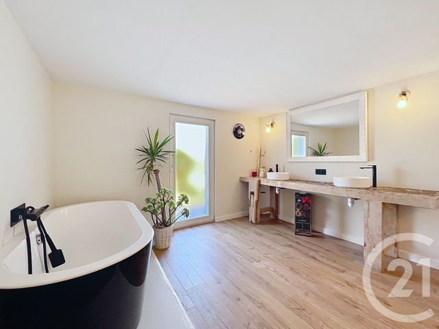 maison à vendre - 6 pièces - 151.0 m2 - AYTRE - 17 - POITOU-CHARENTES - Century 21 Agence Du Centre Ville