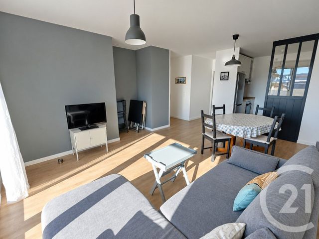 Appartement T4 à vendre - 4 pièces - 85.85 m2 - LA ROCHELLE - 17 - POITOU-CHARENTES - Century 21 Agence Du Centre Ville