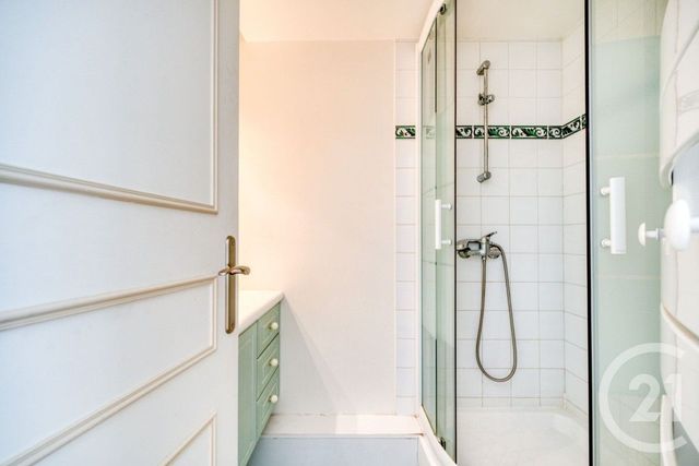 Appartement F2 à louer - 2 pièces - 58.0 m2 - LA ROCHELLE - 17 - POITOU-CHARENTES - Century 21 Agence Du Centre Ville