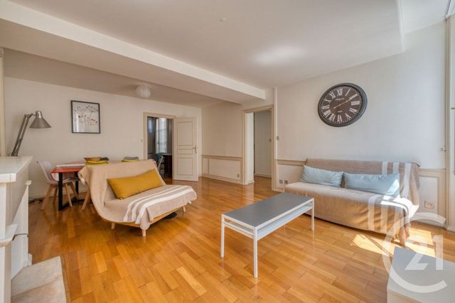 Appartement F2 à louer - 2 pièces - 58.0 m2 - LA ROCHELLE - 17 - POITOU-CHARENTES - Century 21 Agence Du Centre Ville