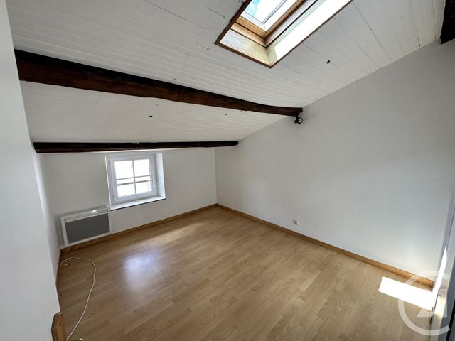 Appartement T3 à louer - 3 pièces - 60.14 m2 - ROCHEFORT - 17 - POITOU-CHARENTES - Century 21 Agence Du Centre Ville