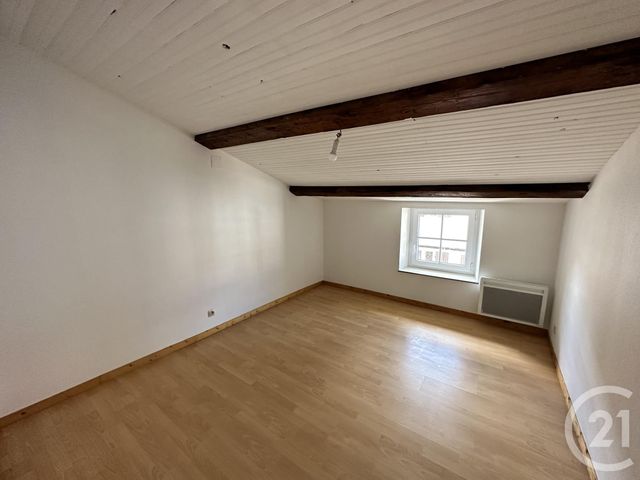 Appartement T3 à louer - 3 pièces - 60.14 m2 - ROCHEFORT - 17 - POITOU-CHARENTES - Century 21 Agence Du Centre Ville