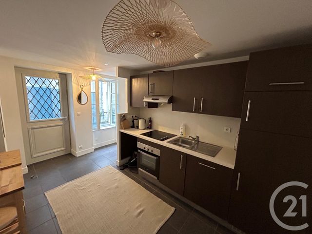 Appartement F2 à louer - 2 pièces - 46.75 m2 - LA ROCHELLE - 17 - POITOU-CHARENTES - Century 21 Agence Du Centre Ville