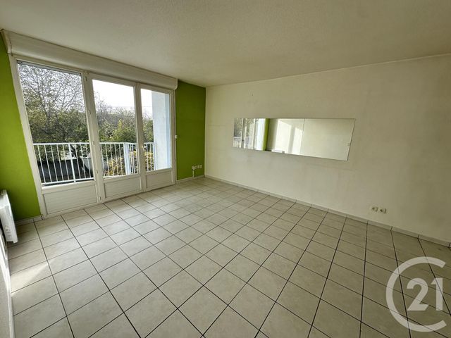 Appartement à louer - 2 pièces - 38.67 m2 - LA ROCHELLE - 17 - POITOU-CHARENTES - Century 21 Agence Du Centre Ville
