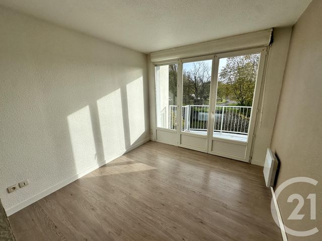 Appartement à louer - 2 pièces - 38.67 m2 - LA ROCHELLE - 17 - POITOU-CHARENTES - Century 21 Agence Du Centre Ville