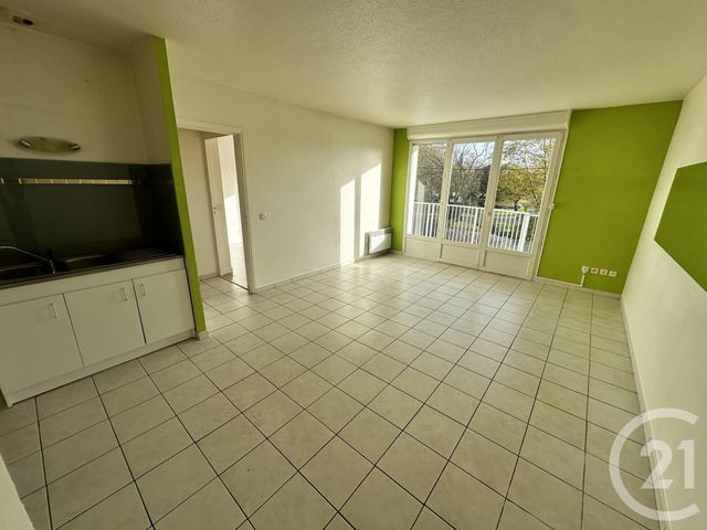 Appartement à louer - 2 pièces - 38.67 m2 - LA ROCHELLE - 17 - POITOU-CHARENTES - Century 21 Agence Du Centre Ville