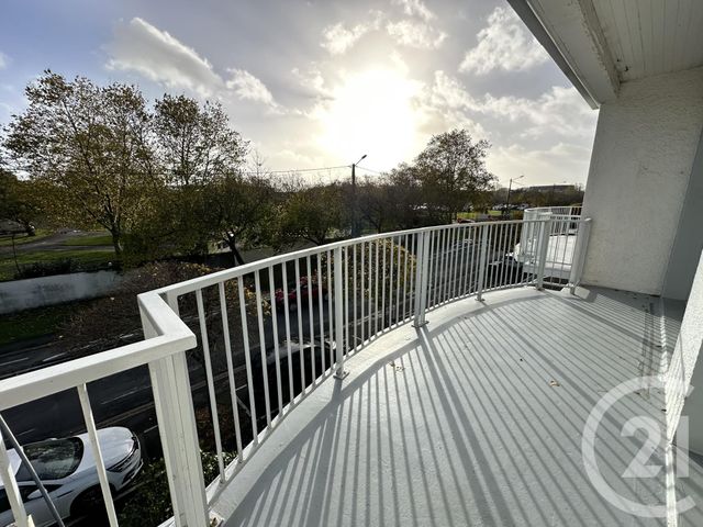 Appartement à louer - 2 pièces - 38.67 m2 - LA ROCHELLE - 17 - POITOU-CHARENTES - Century 21 Agence Du Centre Ville