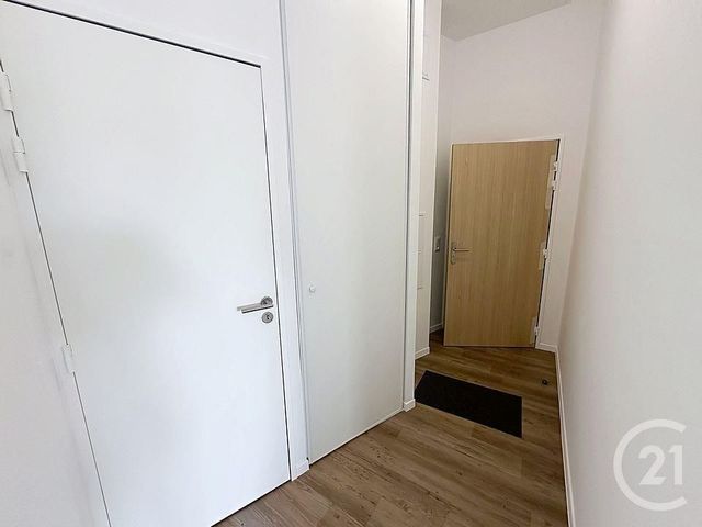 Appartement T1 à louer - 1 pièce - 25.54 m2 - AYTRE - 17 - POITOU-CHARENTES - Century 21 Agence Du Centre Ville