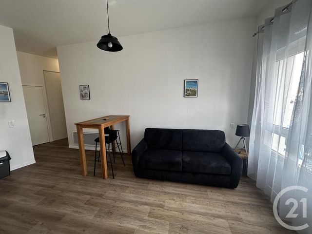 Appartement T1 à louer - 1 pièce - 25.54 m2 - AYTRE - 17 - POITOU-CHARENTES - Century 21 Agence Du Centre Ville