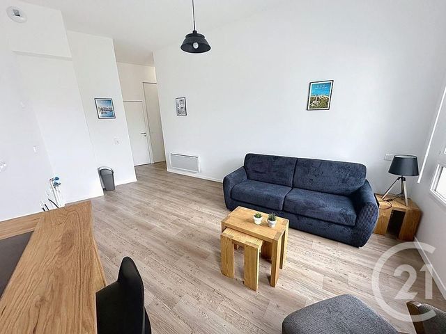 Appartement T1 à louer - 1 pièce - 25.54 m2 - AYTRE - 17 - POITOU-CHARENTES - Century 21 Agence Du Centre Ville