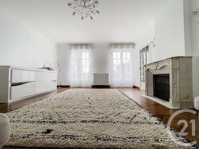 maison à louer - 1 pièce - 12.9 m2 - ROCHEFORT - 17 - POITOU-CHARENTES - Century 21 Agence Du Centre Ville