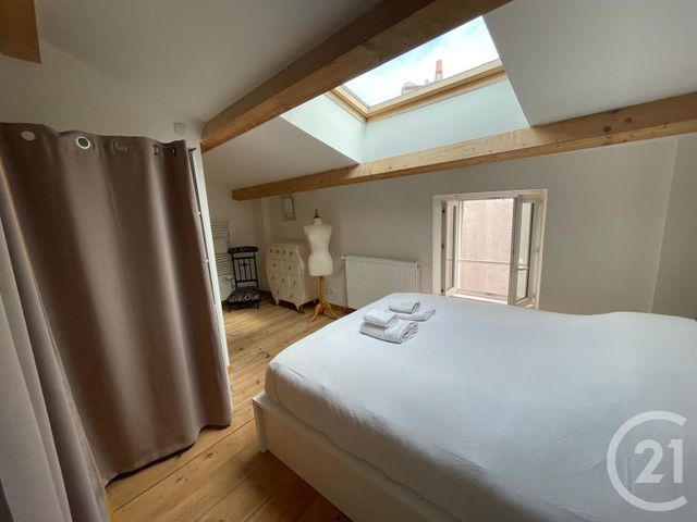 maison à louer - 4 pièces - 16.0 m2 - LA ROCHELLE - 17 - POITOU-CHARENTES - Century 21 Agence Du Centre Ville