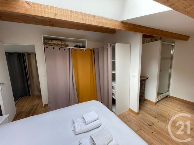 maison à louer - 4 pièces - 16.0 m2 - LA ROCHELLE - 17 - POITOU-CHARENTES - Century 21 Agence Du Centre Ville