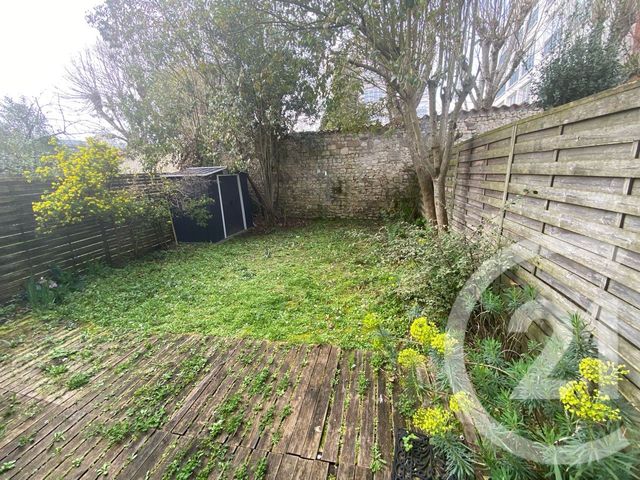 Appartement T1 bis à vendre - 2 pièces - 35.6 m2 - LA ROCHELLE - 17 - POITOU-CHARENTES - Century 21 Agence Du Centre Ville