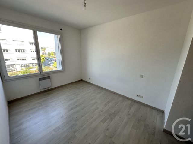 Appartement F2 à louer - 2 pièces - 36.48 m2 - LA ROCHELLE - 17 - POITOU-CHARENTES - Century 21 Agence Du Centre Ville