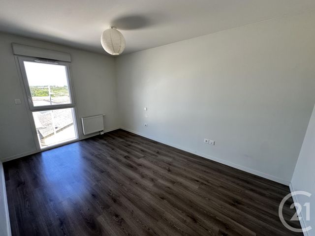 Appartement F3 à louer - 3 pièces - 58.32 m2 - LA ROCHELLE - 17 - POITOU-CHARENTES - Century 21 Agence Du Centre Ville