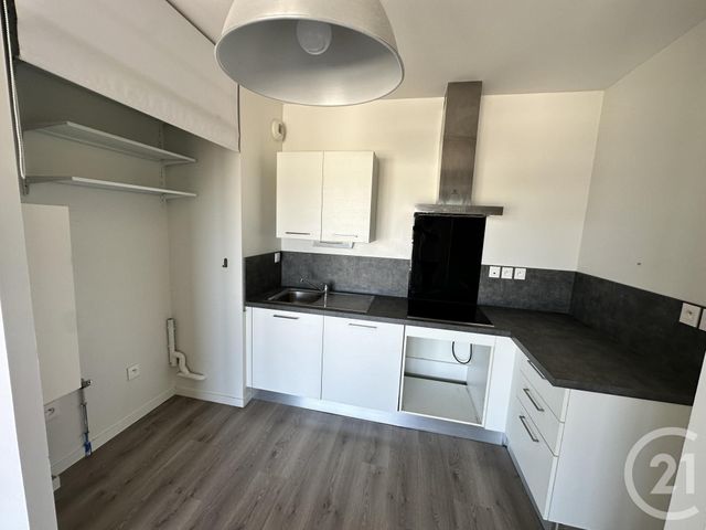 Appartement F3 à louer - 3 pièces - 58.32 m2 - LA ROCHELLE - 17 - POITOU-CHARENTES - Century 21 Agence Du Centre Ville
