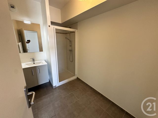 Appartement F3 à louer - 3 pièces - 58.32 m2 - LA ROCHELLE - 17 - POITOU-CHARENTES - Century 21 Agence Du Centre Ville
