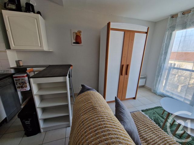 Appartement Studio à louer - 1 pièce - 19.98 m2 - LA ROCHELLE - 17 - POITOU-CHARENTES - Century 21 Agence Du Centre Ville